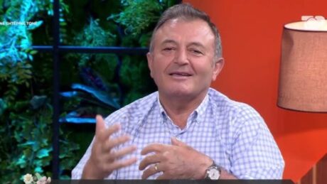 Dhimbjet e kockave po shtohen – Ylli Merja tregon ushqimet dhe bimët që i lehtësojnë natyralisht
