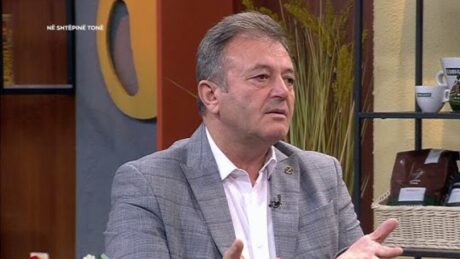 Dhimbje të forta në shpinë? Mjeku Ylli Merja ju zbulon shenjat që tregojnë se mund të keni gurë në veshka dhe si të shpëtoni prej tyre
