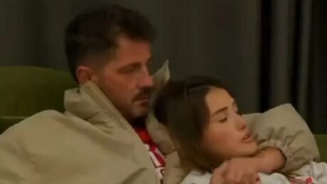 Çfarë po na fsheh produksioni? Ndodh sërish më Ferma VIP: Ulërima dhe banorë që vrapojnë: “Mos e prekni me dorë se…”