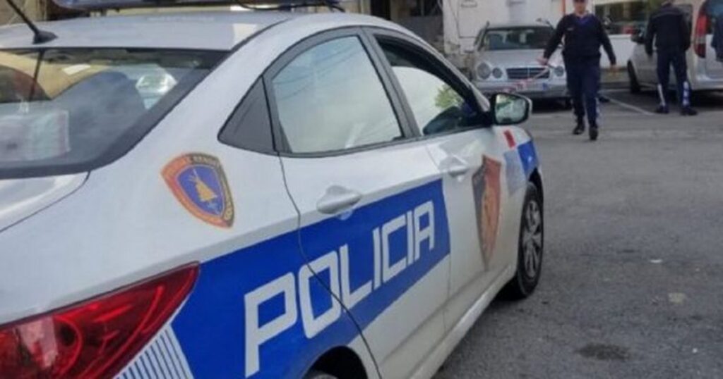 KR*M në familje në Kurbin! Arrestohet 57-vjeçarja, dyshohet se vr*u me th*kë të ëmën (Detaje)