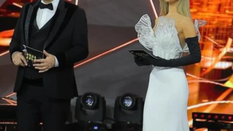 Ardit Gjebrea feston sot ditëlindjen dhe surprizën më të bukur e mori nga Selin Bollati