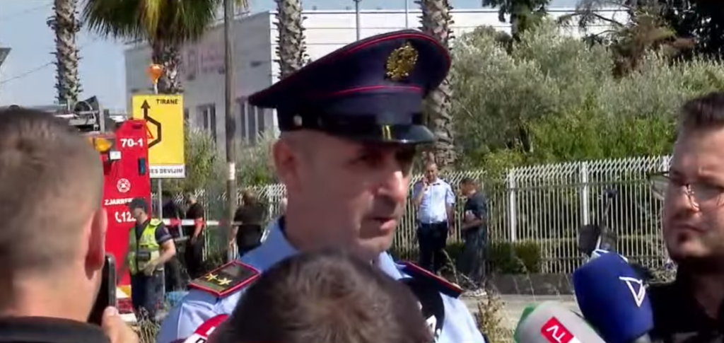 Aksidenti tragjik i furgonit, policia: 2 v*ktima dhe 15 të pIagosur, një fëmijë në gjendje kritike