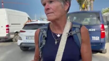 “Njerëzit e gj*kosur bërtisnin!” pasagjerja që i shpëtoi aksidentit rrëfen momentet e TMERRIT: Shoferi lëvizte në mënyrë të…