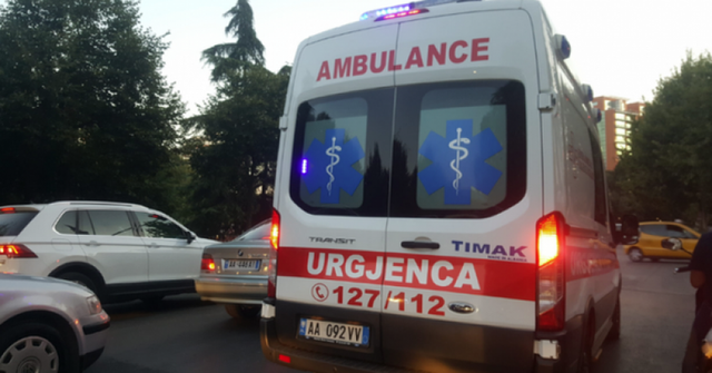 Aksident fatal në vend! Mjeti del jashtë kontrrollit, i riu që ndodhej brenda saj humb jetën!