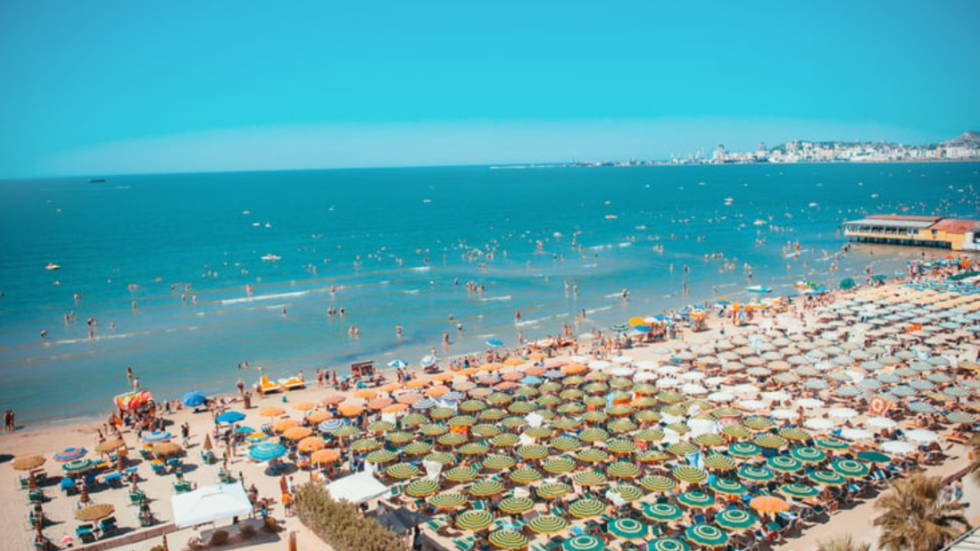 Tragjedi në Durrës: Mb*tet në det një 50-vjeçar