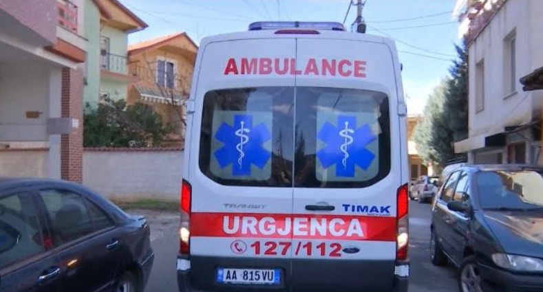 Tragjedi në bregdetin e Vlorës: 54-vjeçari ndërron jetë gjatë pushimeve