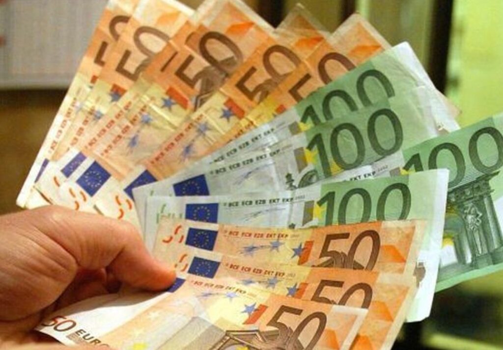 E FUNDIT/ Shqipëria nis zyrtarisht përgatitjet ligjore për adoptimin e monedhës EURO