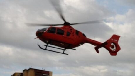 Rrëzohet në mal, burri dërgohet me helikopter te Trauma (EMRI)