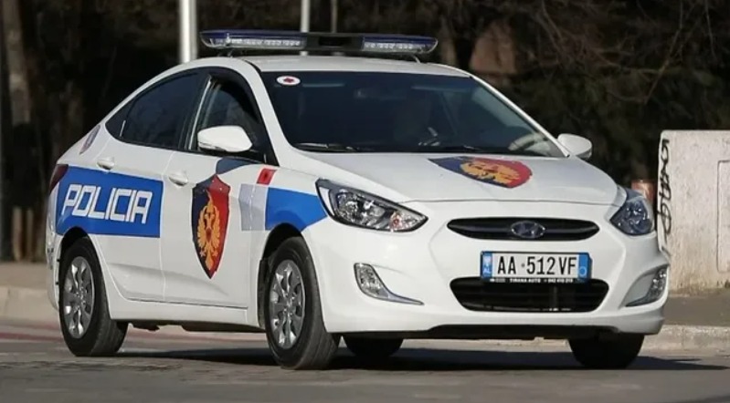 “Iu thashë mos bëni zhurmë, por më …”/ Flet polici që u dh*nua, nga grupi i të rinjve
