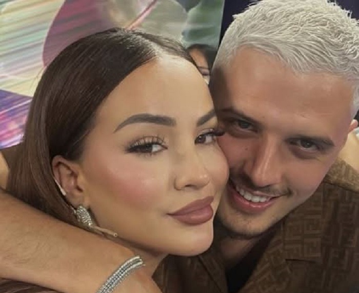 Sara bën thirrje: Mos u martoni me këngëtar … (Foto)