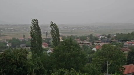 STUHIA GODET SHQIPËRIN/ Rrëshqitje dherash në Kukës edhe në Tropojë, vështirësohet qarkullimi